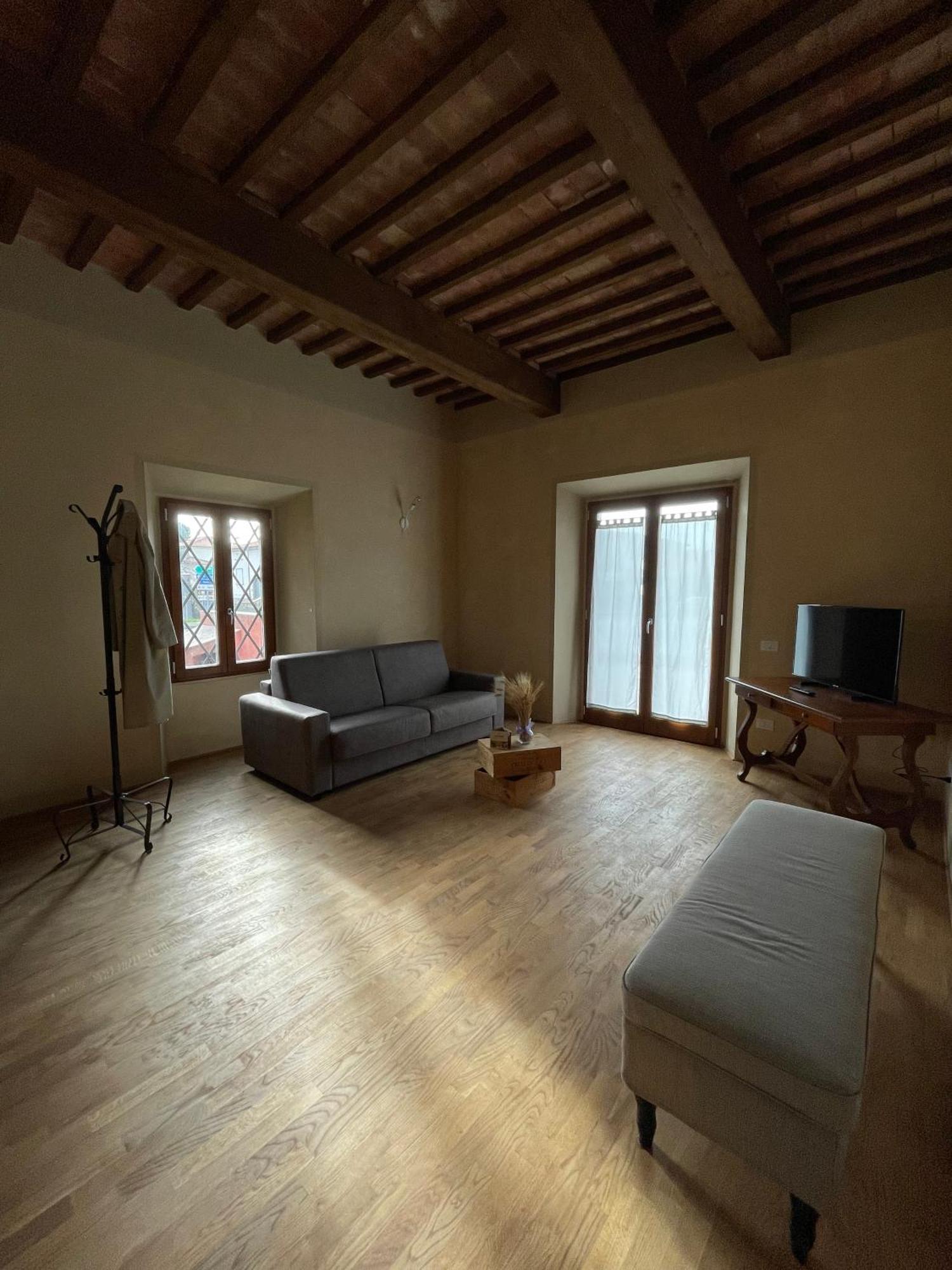 Casa Vacanze Le Due Torri Vada Esterno foto