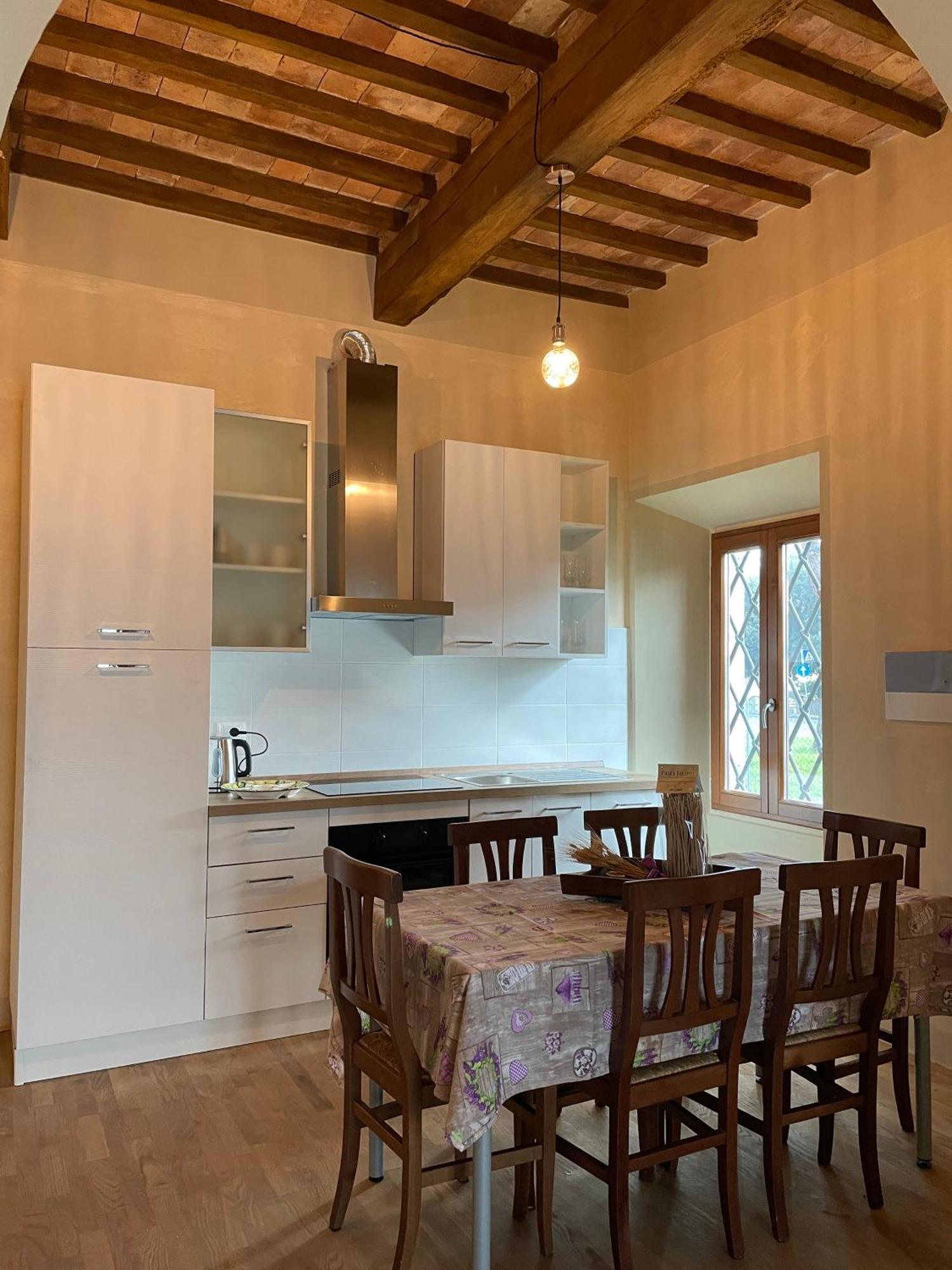 Casa Vacanze Le Due Torri Vada Esterno foto